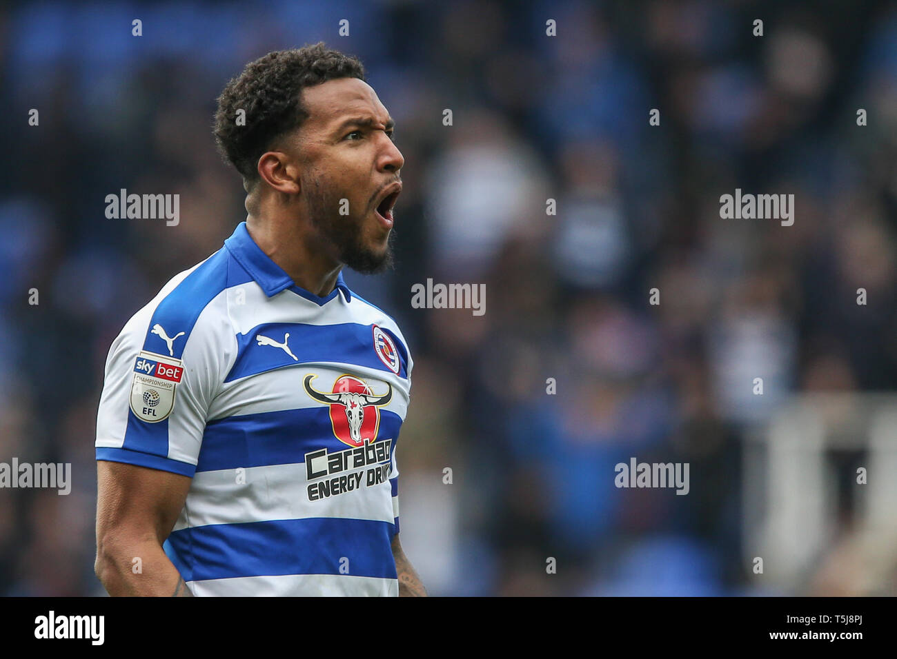 13th April 2019, Madejski Stadium, London, England; Sky Bet Championship, Reading vs Brentford ; Liam Moore (06) of Reading celebrates after the game  Credit: Matt O'Connor/News Images,  English Football League images are subject to DataCo Licence Stock Photo