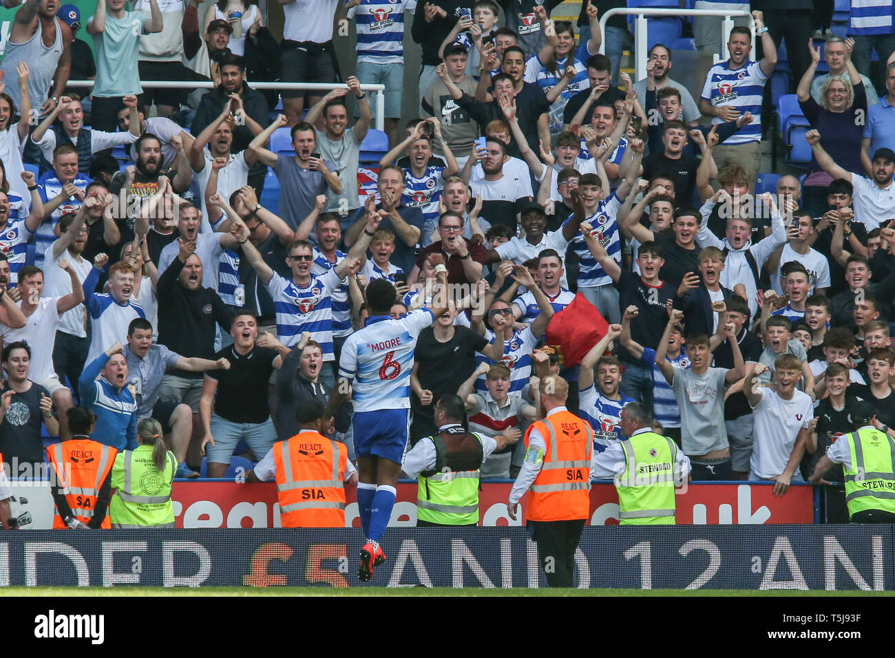 22th April 2019, Madejski Stadium, London, England; Sky Bet Championship, Reading vs  West Brom ; Liam Moore (06) of Reading celebrates with the Reading fans  Credit: Matt O'Connor/News Images,  English Football League images are subject to DataCo Licence Stock Photo