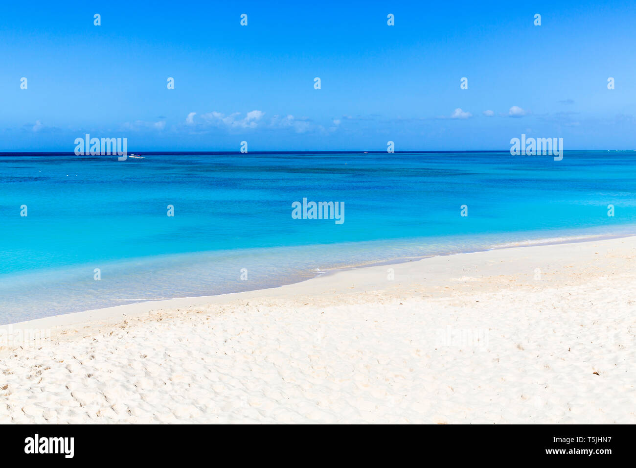 Greater Antilles, Grand Turk Island, Cockburn Town, white sand beach Stock Photo