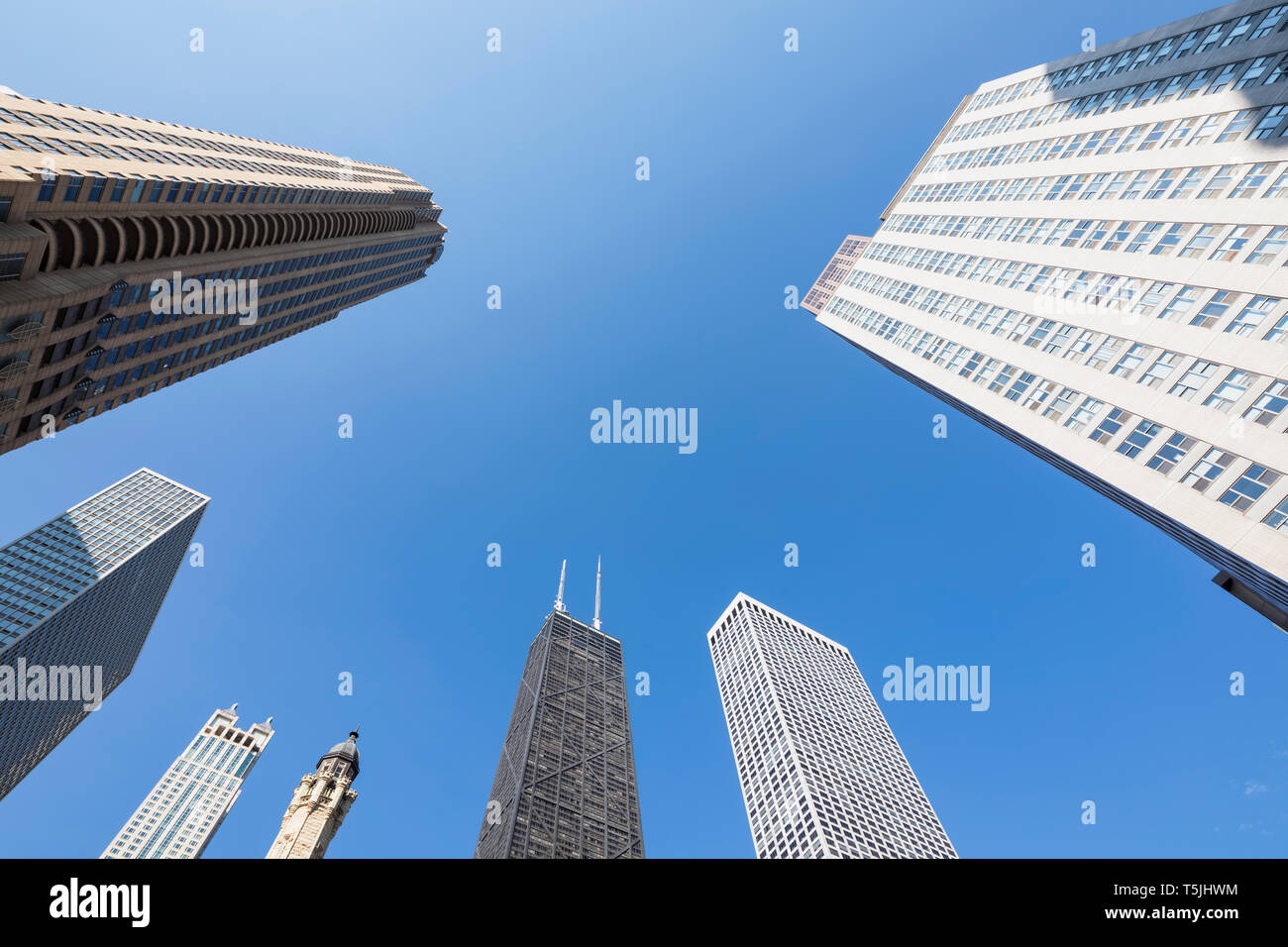 Chicago low rise apartment hires stock photography and images Alamy