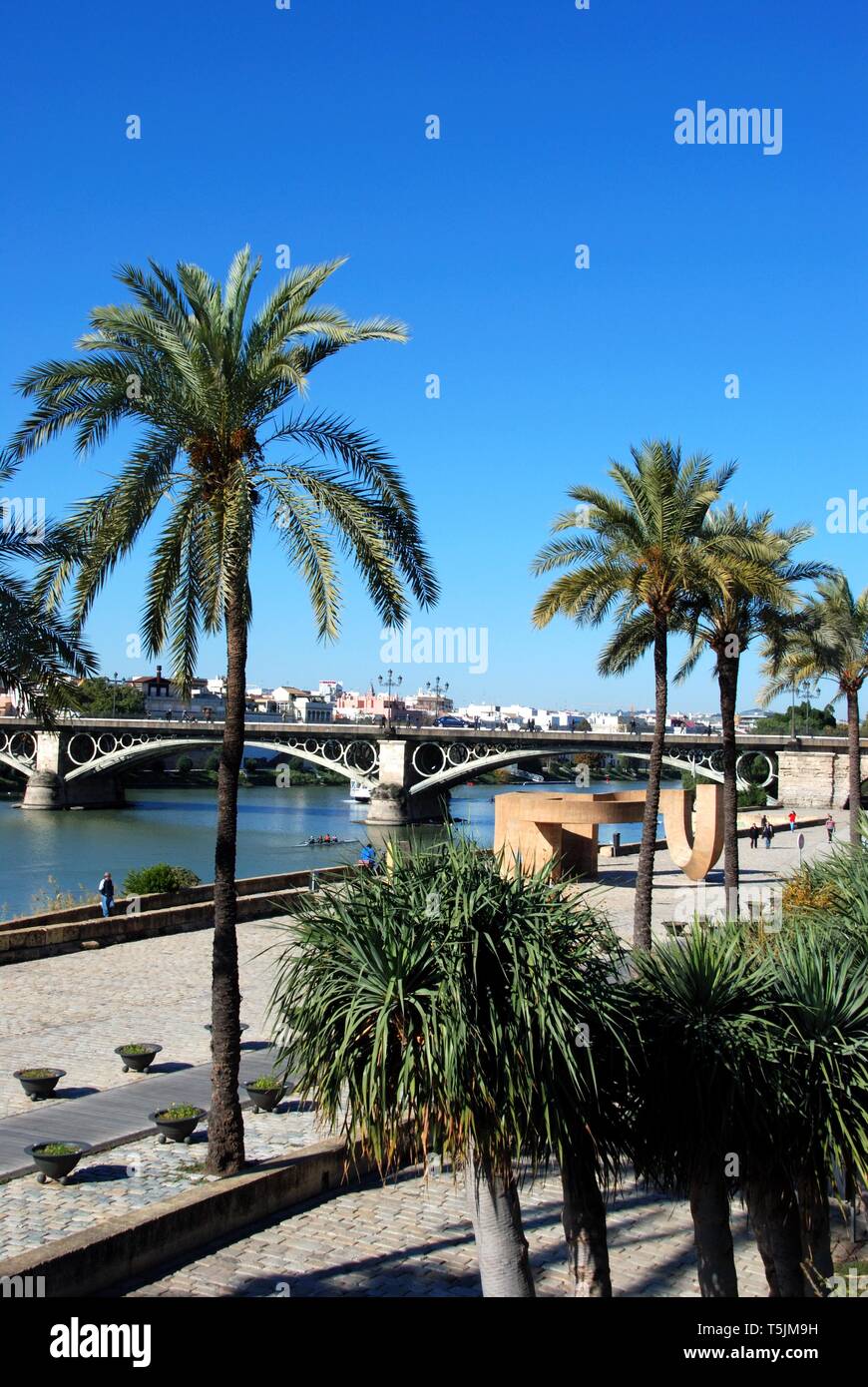 Seville triana boat hi-res stock photography and images - Alamy
