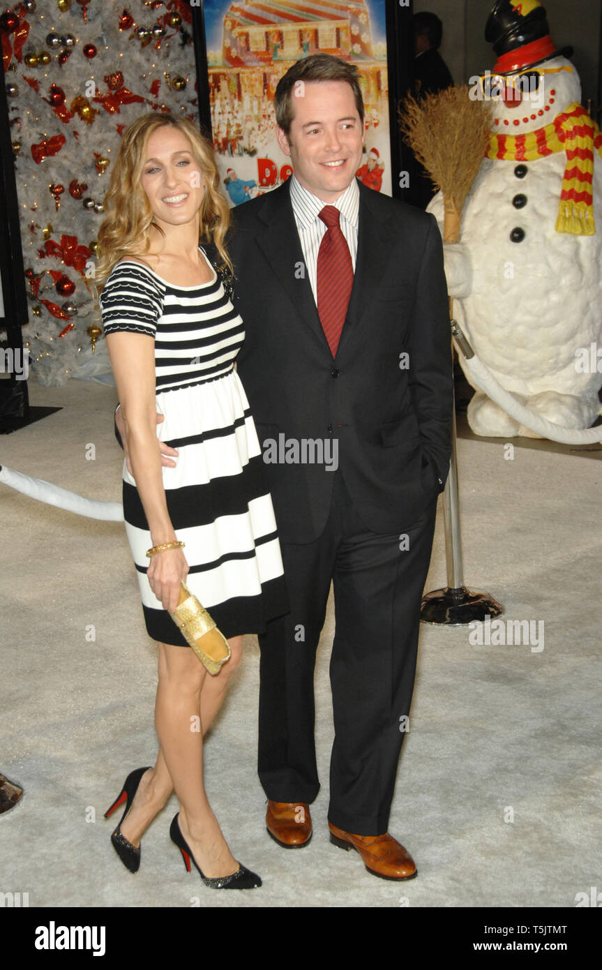 LOS ANGELES, CA. November 12, 2006 MATTHEW BRODERICK & wife