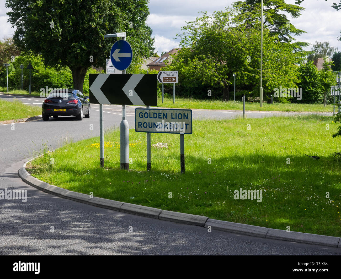 The Harrow Way/Grove Road Basingstoke SU635504 Stock Photo Alamy