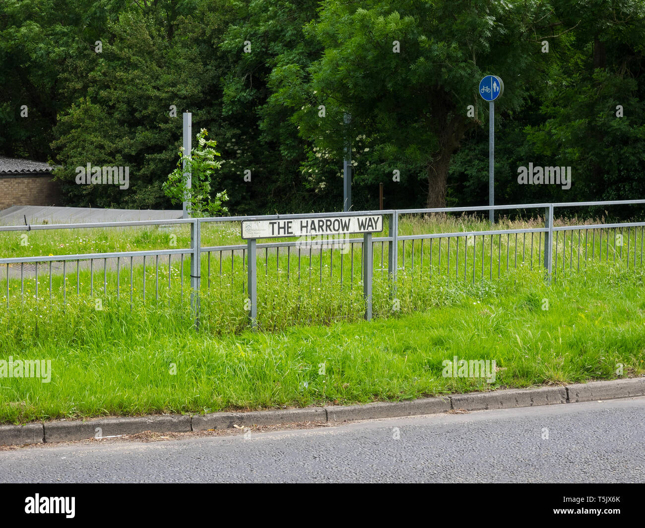 The Harrow Way/Grove Road Basingstoke Stock Photo Alamy