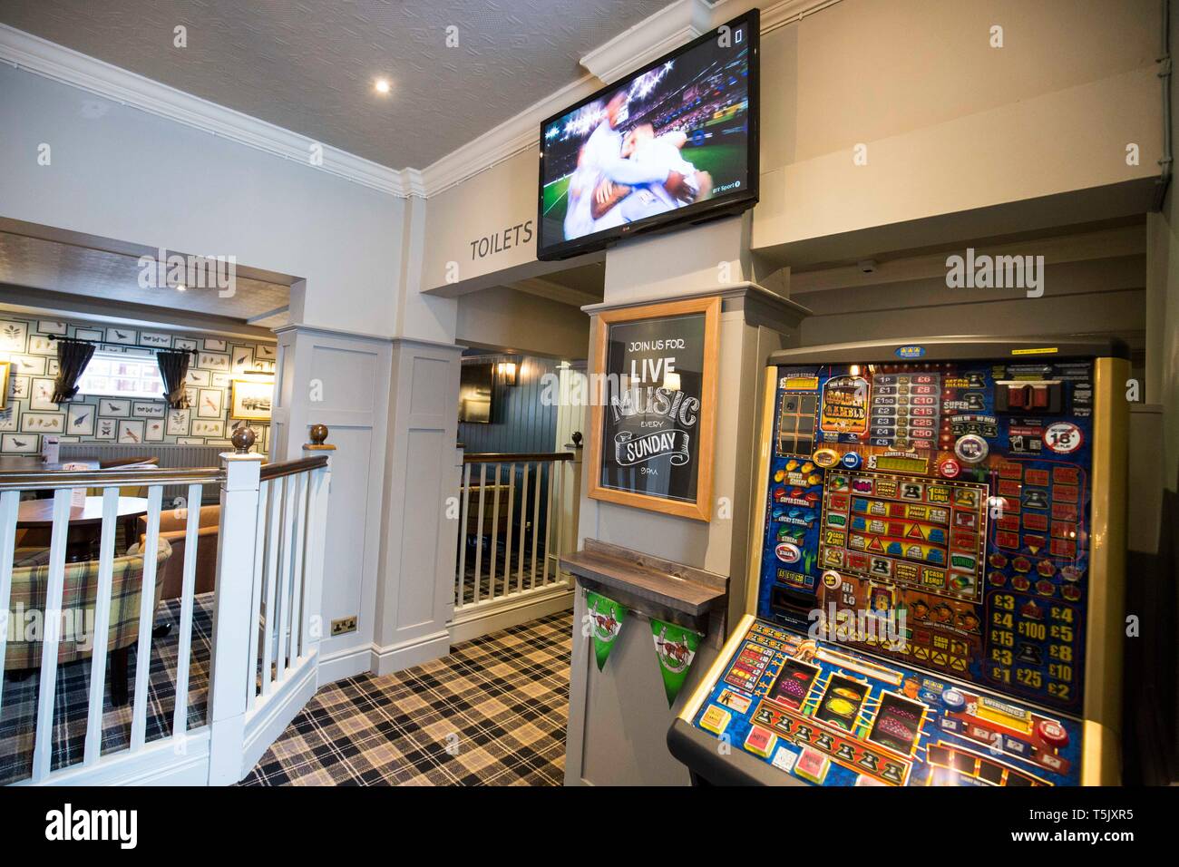 36573 STONEGATE 5/4/17 Refurbished Hare and Hounds pub , West Derby