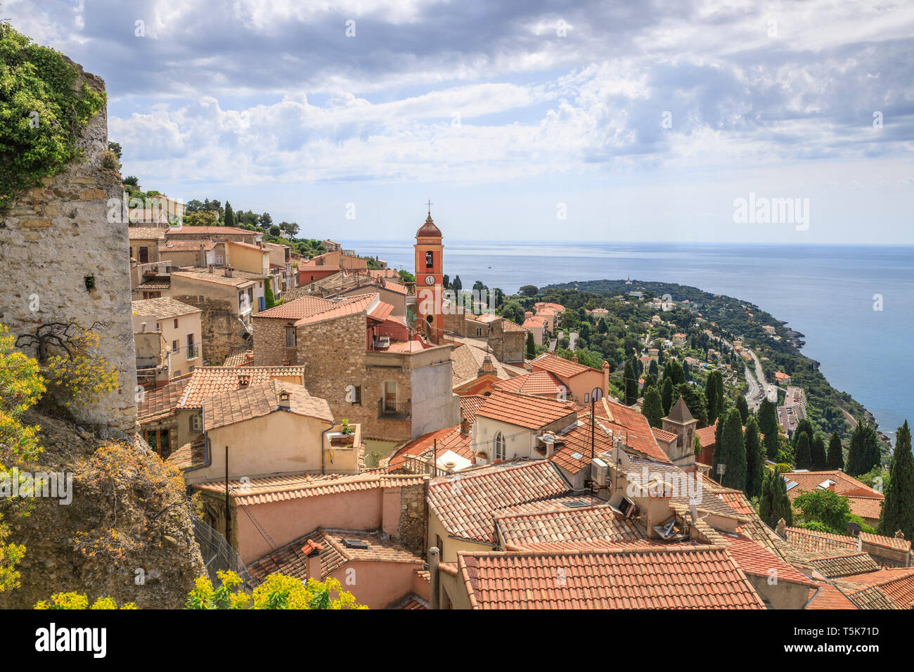 Roquebrune cap martin hi-res stock photography and images - Alamy