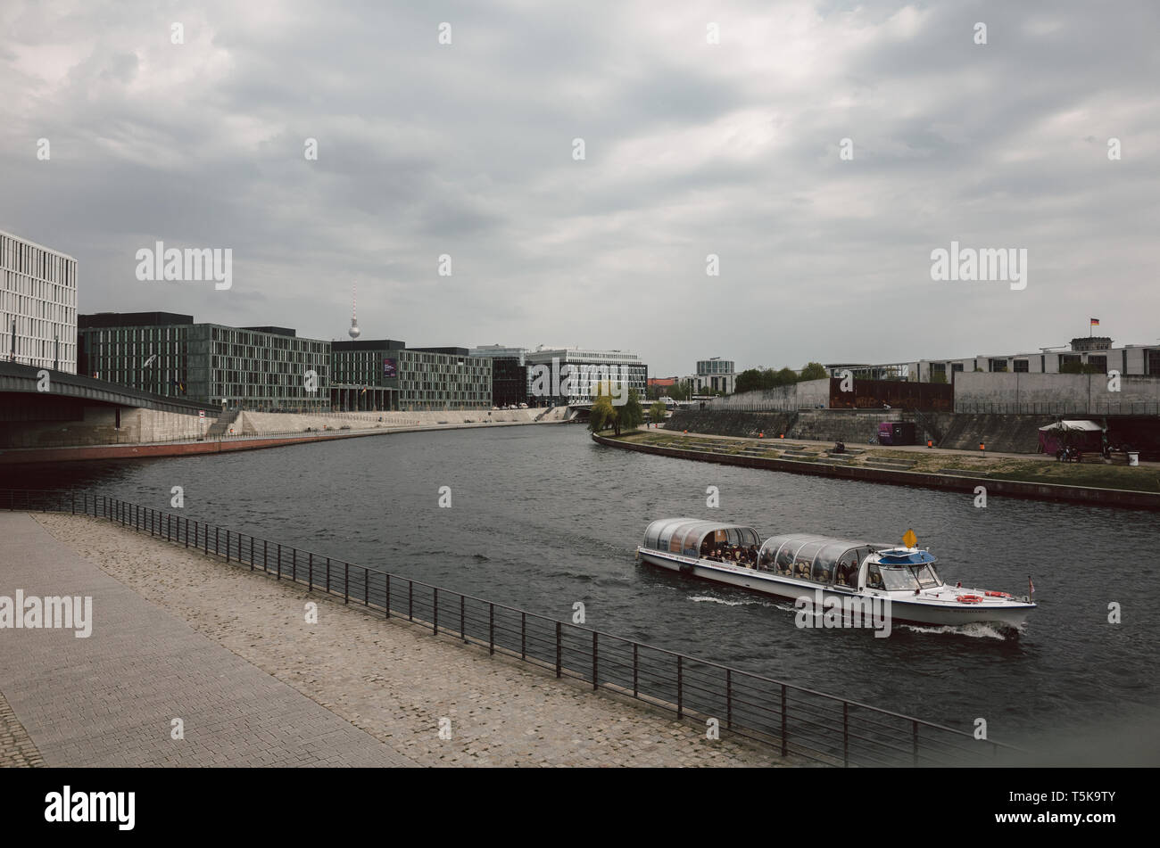 Reichtagsufer hi-res stock photography and images - Alamy