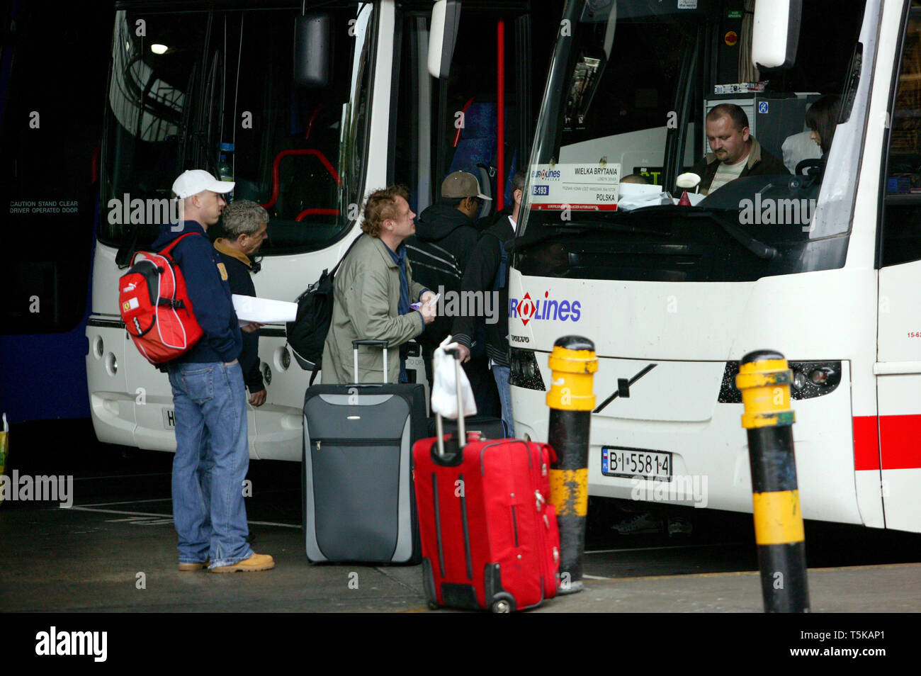 national express suitcase