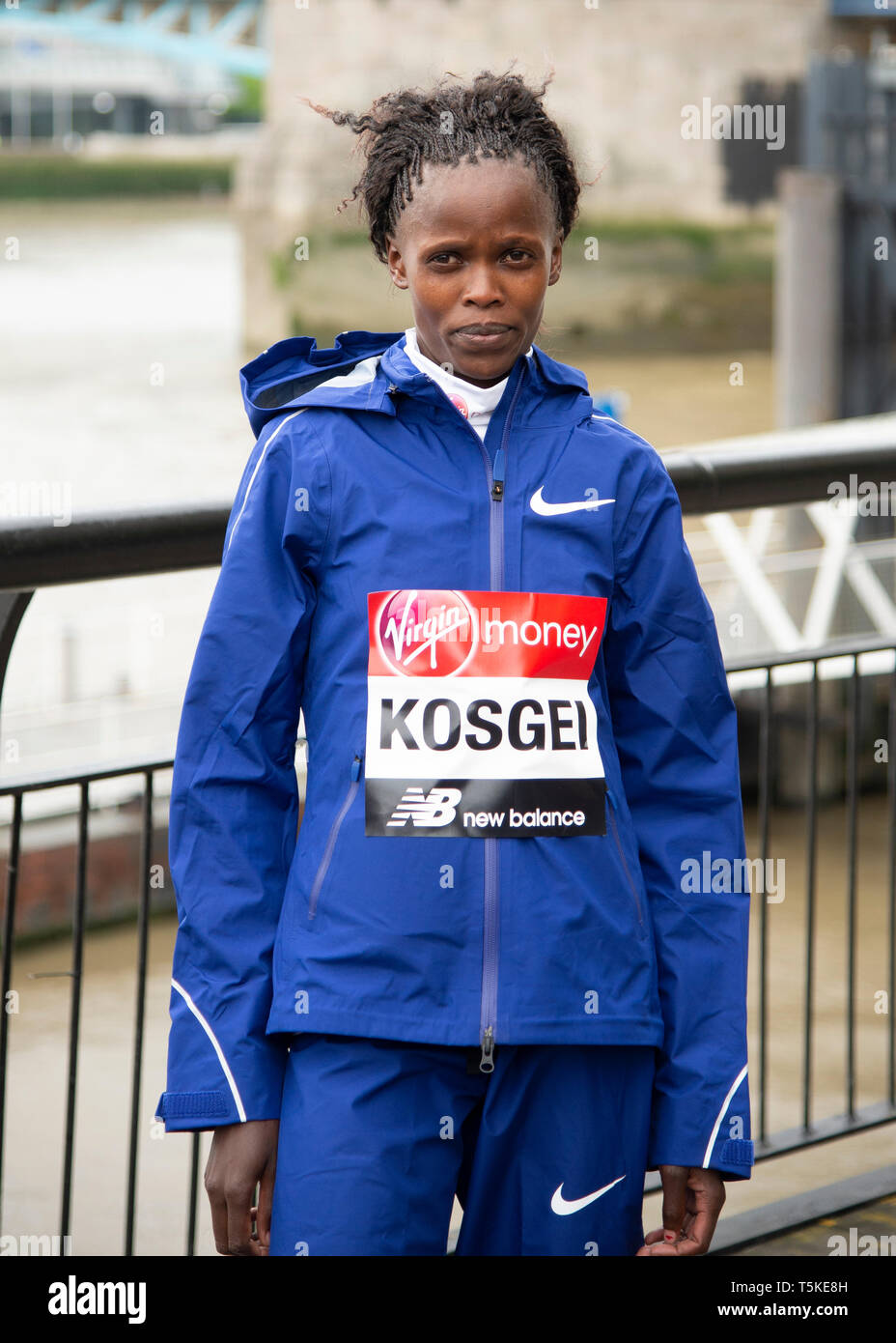 London Marathon Women's Elite Runners Stock Photo Alamy