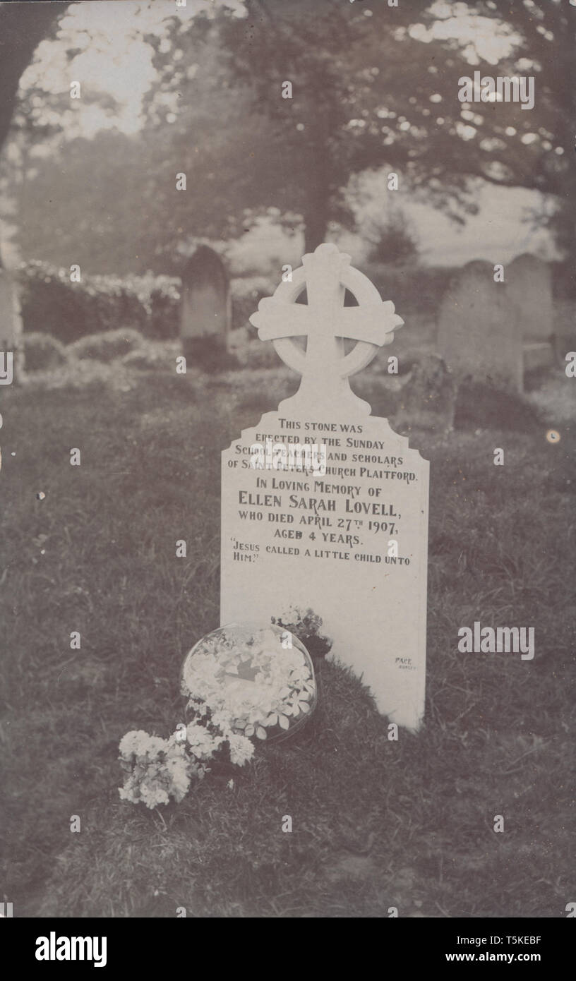 Vintage Photographic Postcard Showing a British Graveyard. Grave of a 4 Year Old Child Called Ellen Sarah Lovell Who Died April 27th 1907. Stone Erected By The Sunday School Teachers and Scholars of Saint Peter's Church, Plaitford, Hampshire. Stock Photo