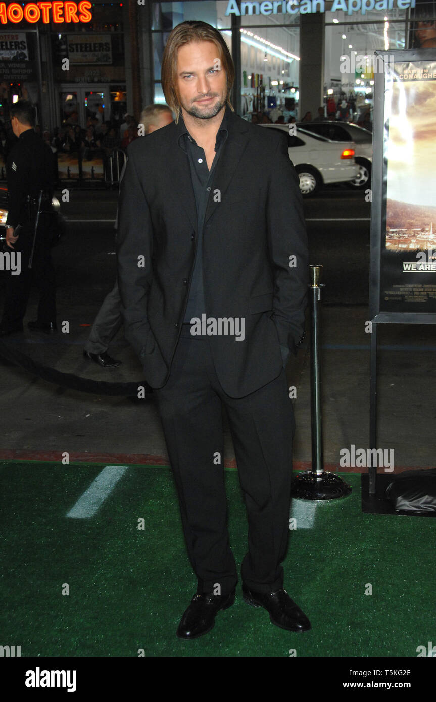 LOS ANGELES, CA. December 14, 2006: JOSH HOLLOWAY at the Los Angeles premiere of 'We Are Marshall' at Grauman's Chinese Theatre, Hollywood. Picture: Paul Smith / Featureflash Stock Photo