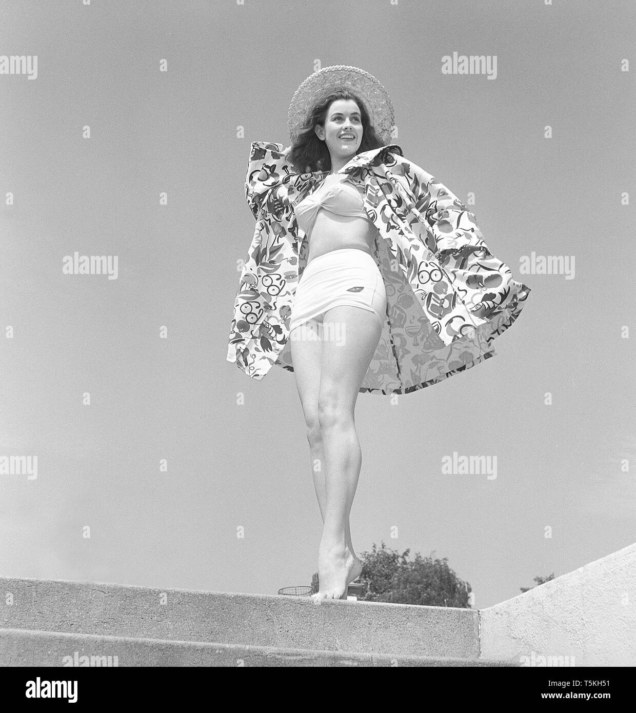 Swimsuit 1950s High Resolution Stock Photography And Images Alamy Swimsuit 1950s High Resolution Stock Photography And Images Alamy