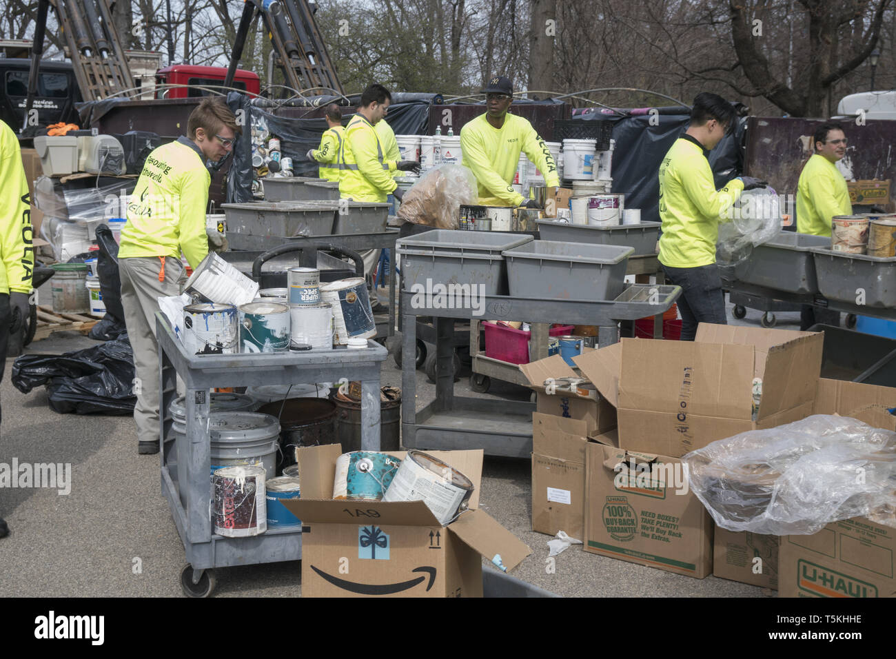 Hazardous chemical waste hires stock photography and images Alamy