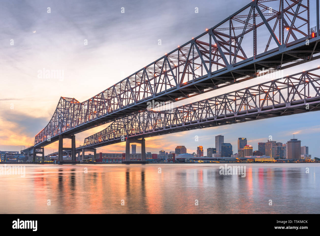 Bridge new orleans la usa mississippi river louisiana hi-res stock