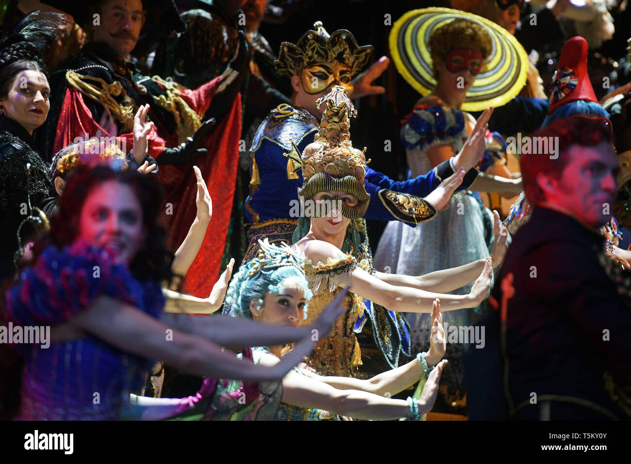 Singapore. 25th Apr, 2019. Actors perform during the media preview of the musical 'Phantom of the Opera' at the Marina Bay Sands Theatre in Singapore on April 25, 2019. Credit: Then Chih Wey/Xinhua/Alamy Live News Stock Photo