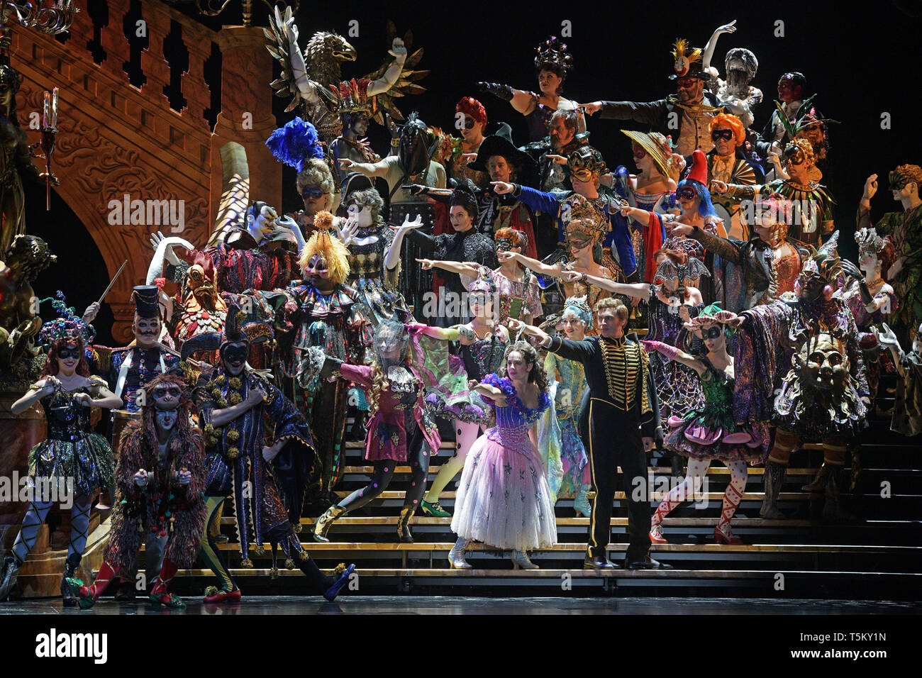 Singapore. 25th Apr, 2019. Actors perform during the media preview of the musical 'Phantom of the Opera' at the Marina Bay Sands Theatre in Singapore on April 25, 2019. Credit: Then Chih Wey/Xinhua/Alamy Live News Stock Photo