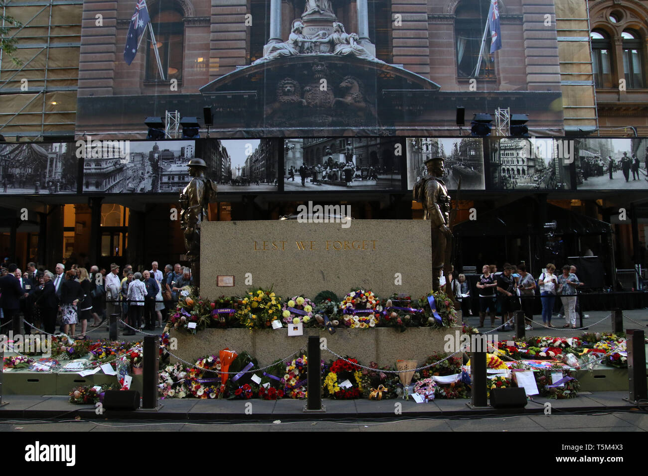 Sydney Australia 25th April 2019 The Sydney Cenotaph Pictured