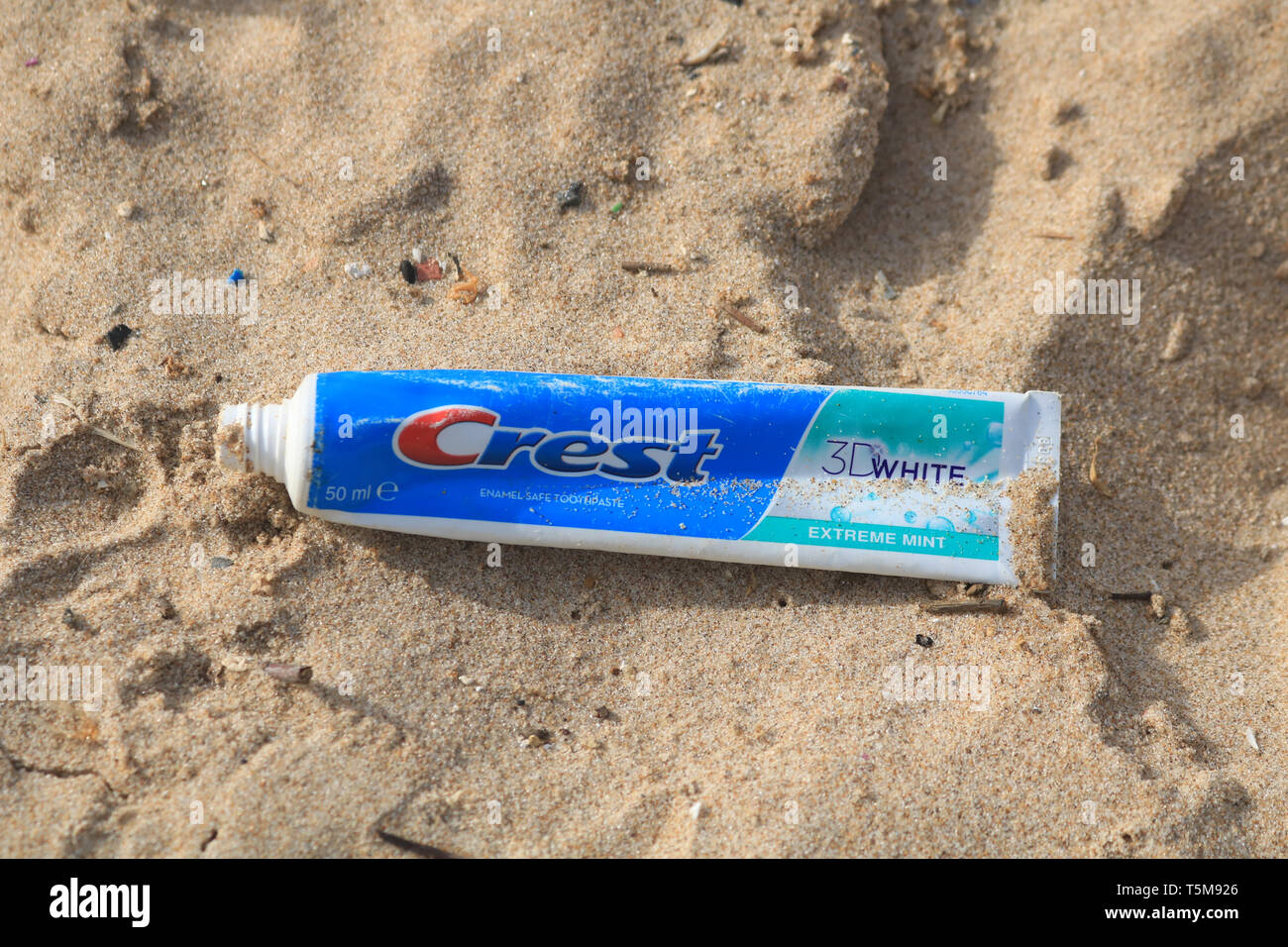 Beirut, Lebanon. 26th Apr, 2019. Plastic objects and consumer items