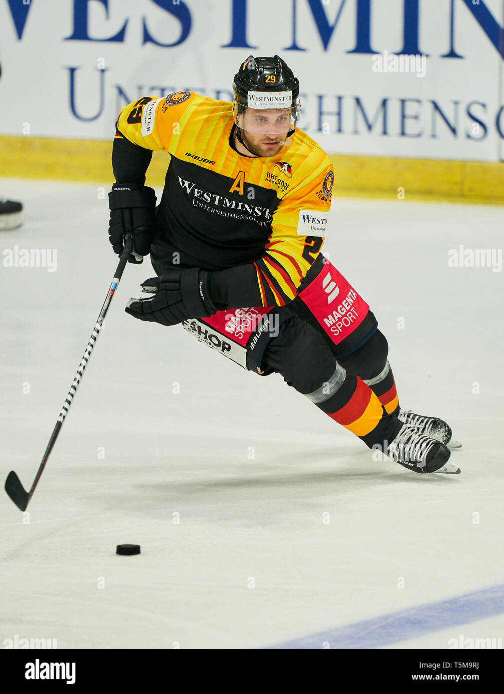 Leon draisaitl hi-res stock photography and images - Alamy