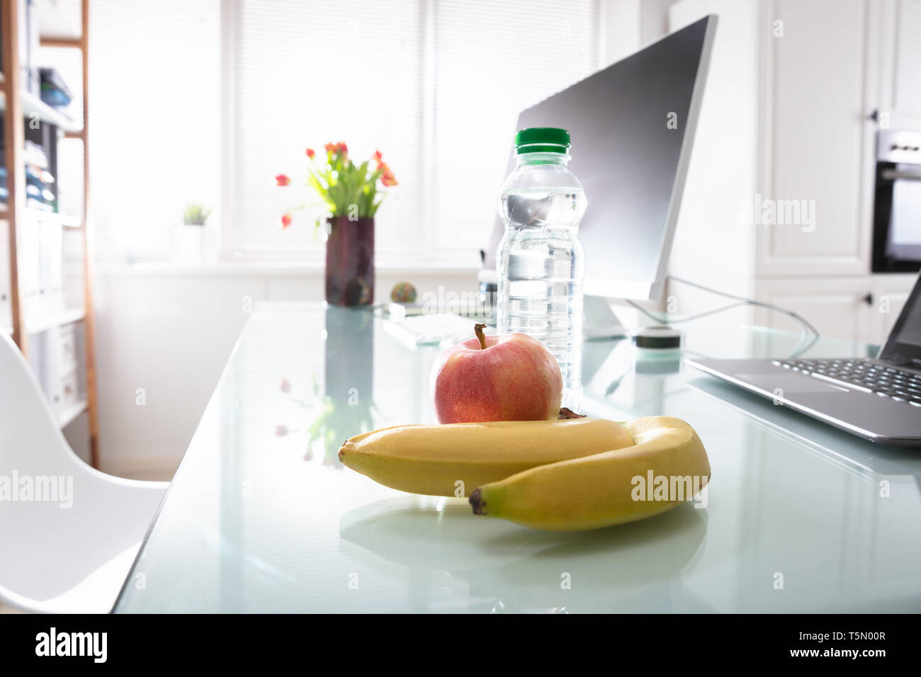Desk food laptop hi-res stock photography and images - Alamy