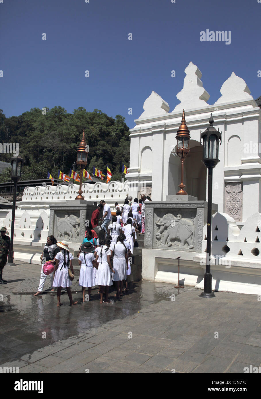 Kandy Sri Lanka School Children High Resolution Stock Photography And Images Alamy