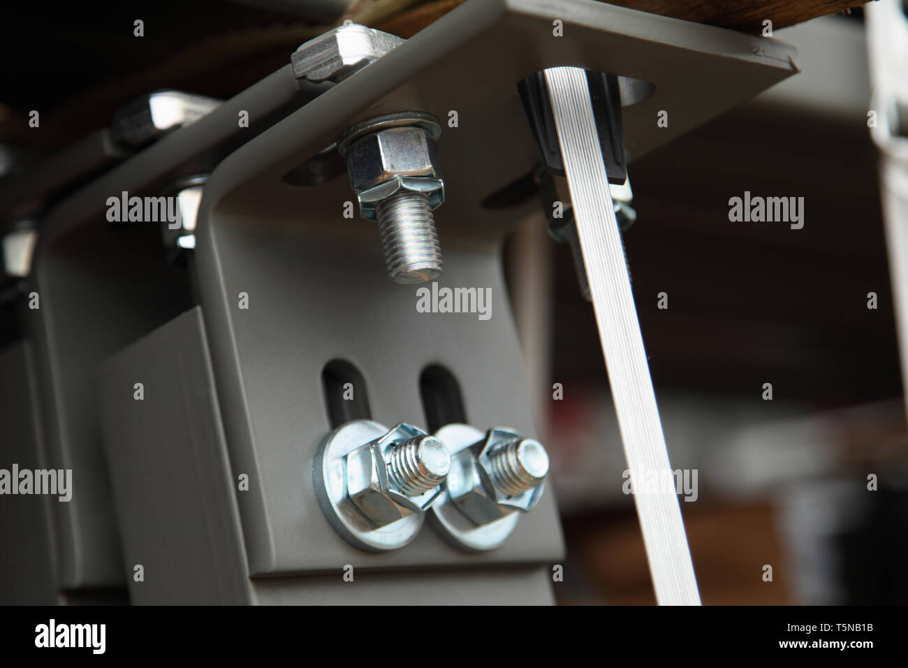 Engine mounting hires stock photography and images Alamy