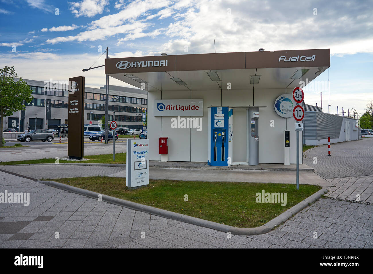 Hydrogen filling station at Hyundai in Offenbach a.M. Stock Photo