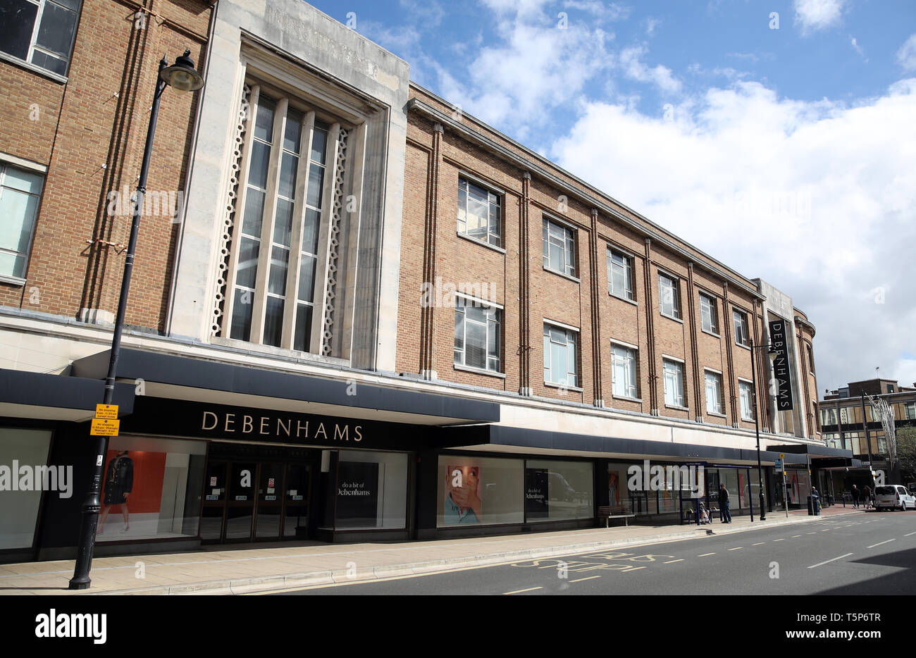 Debenhams store uk hi-res stock photography and images - Page 12 - Alamy
