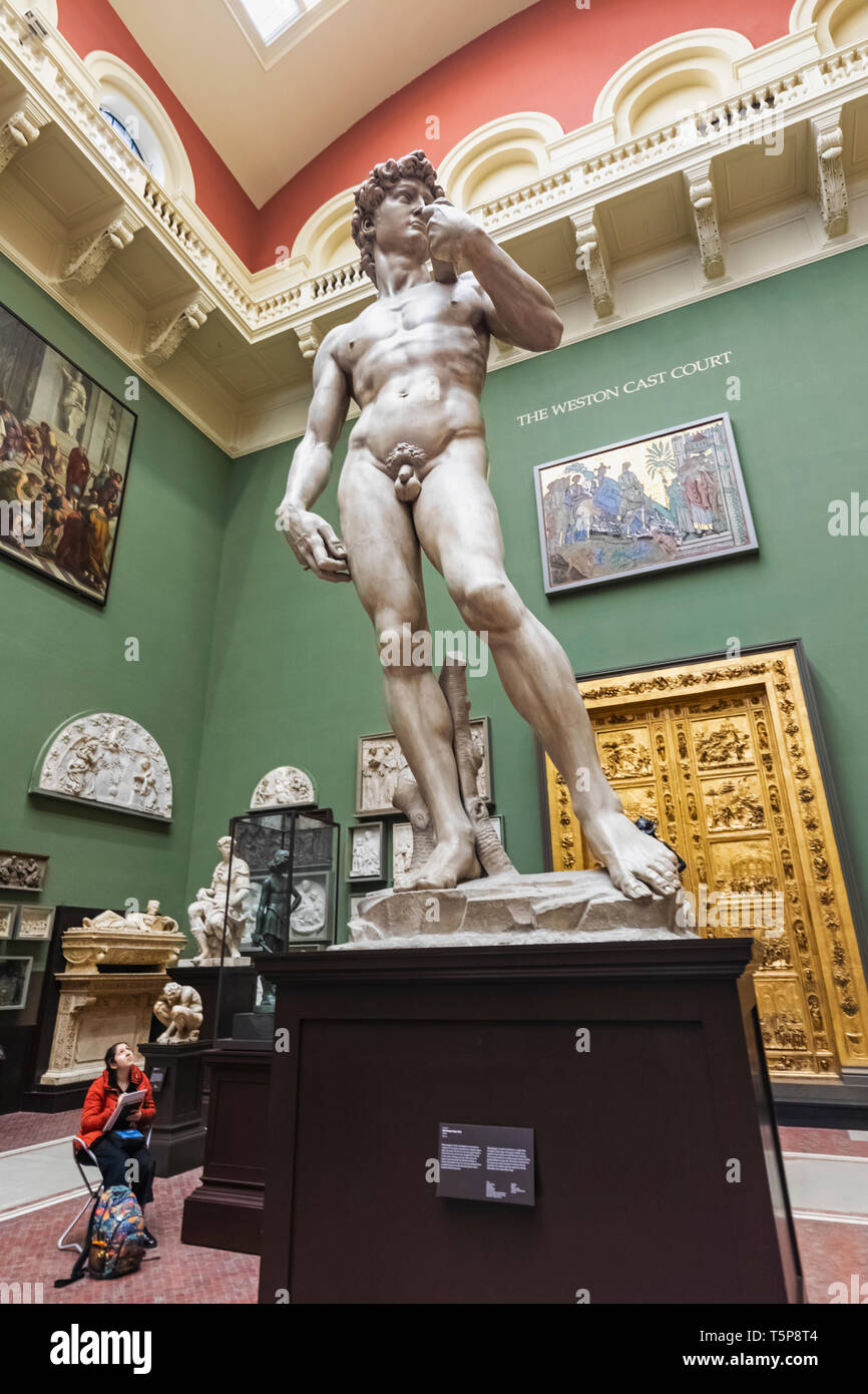 BeenThere-DoneThat: Sculpture Gallery, Victoria & Albert Museum, South  Kensington, London.