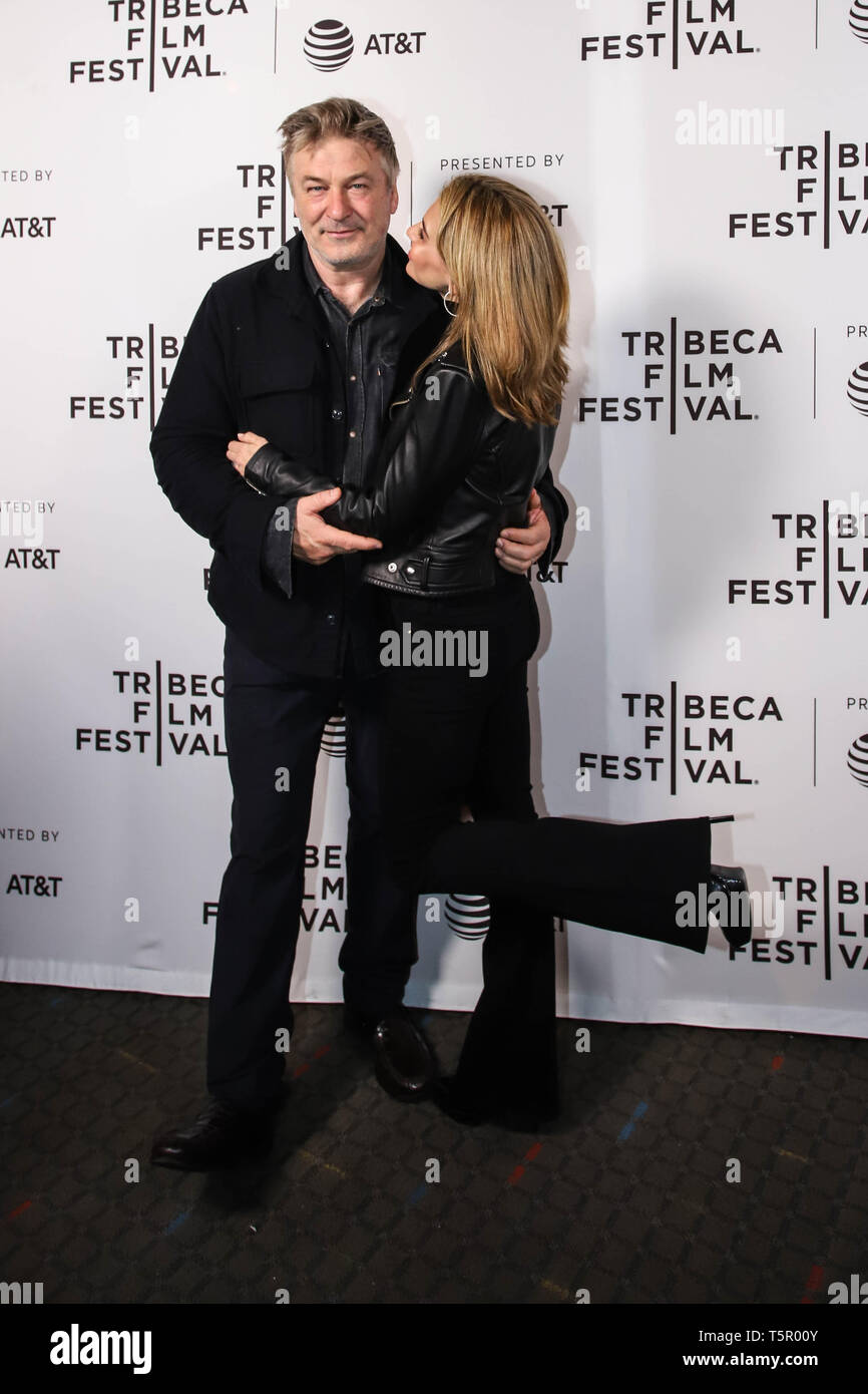 New York, United States. 26th Apr, 2019. Alec Baldwin and Hilaria Baldwin during red carpet 'Crown Vic' screening during the 2019 Tribeca Film Festival on April 26, 2019 in New York City. (PHOTO: VANESSA CARVALHO/BRAZIL PHOTO PRESS) Credit: Brazil Photo Press/Alamy Live News Stock Photo