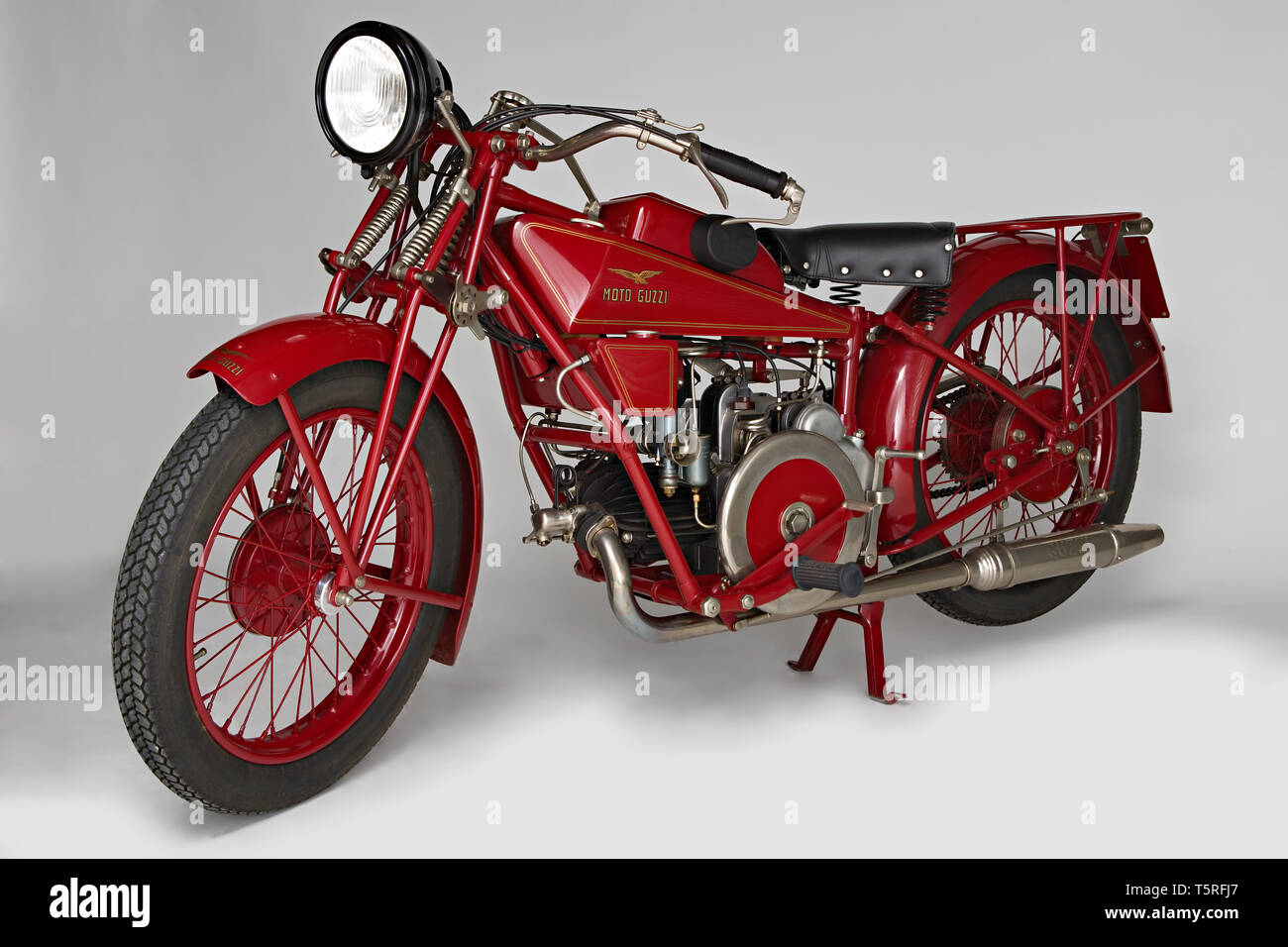 Moto d'epoca Guzzi Sport 14. Marca: Moto Guzzi modello: Sport 14 nazione:  Italia - Mandello Lario anno: 1929 condizioni: restaurata cil Stock Photo -  Alamy