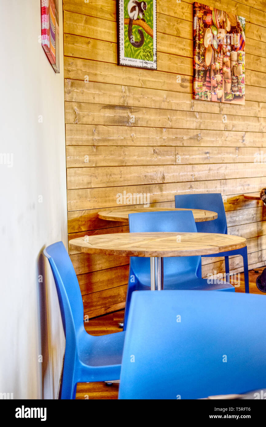 coffee shop seating area Stock Photo Alamy