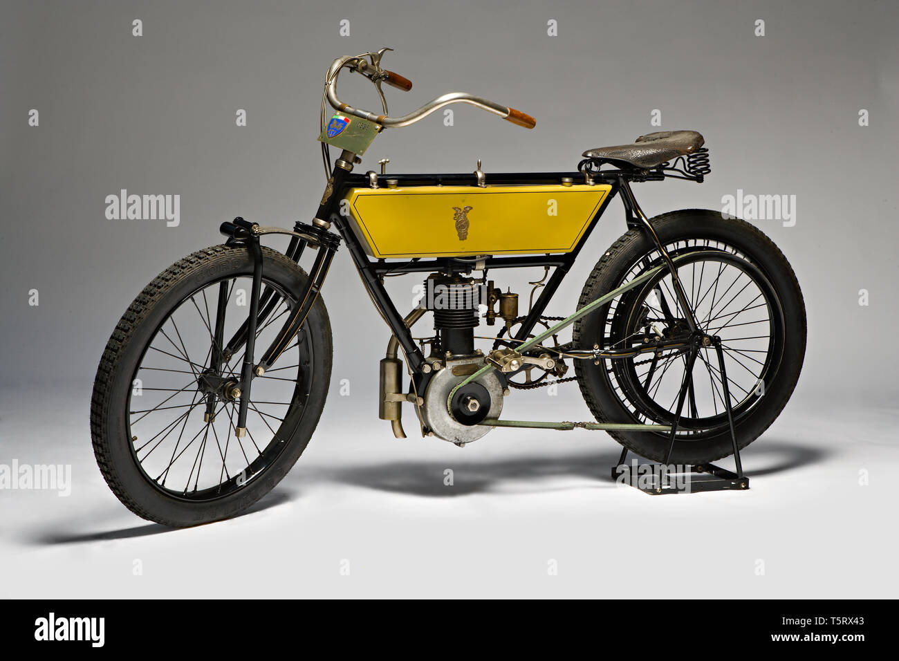 Moto d'epoca Griffon tipo Corsa.  Marca: 		Griffon - Zedel	 modello: 		Tipo Corsa nazione: 		Francia	 anno: 		1904	 condizioni: 	restaurata	 cilindrat Stock Photo