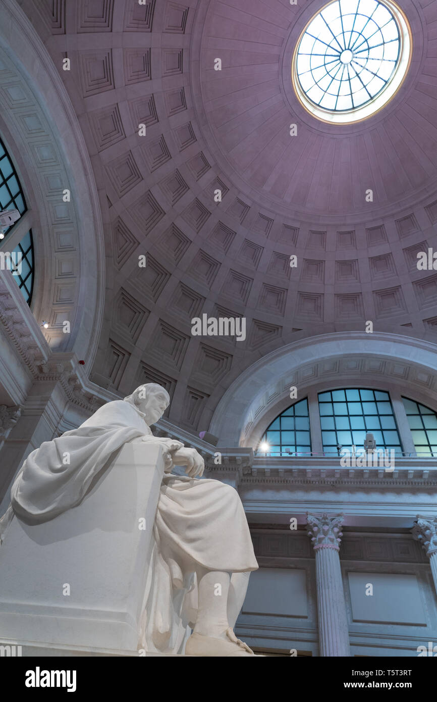 statue of Ben Franklin at the Franklin Institute, a science museum in downtown Philadelphia