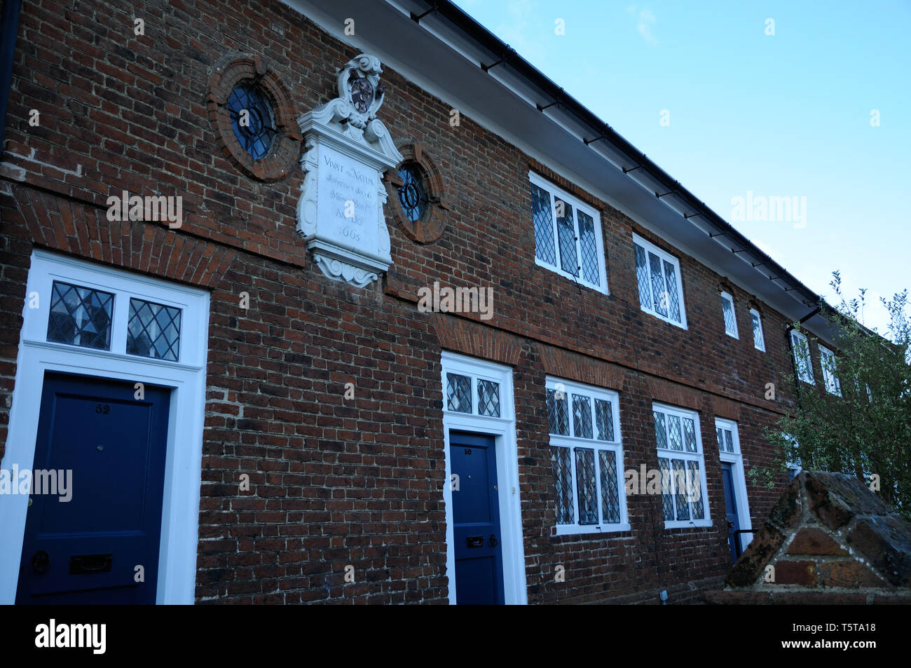 Almshouses, Gamlingay, Cambridgeshire, were built in 1665 by Sir John Jacob Stock Photo Alamy