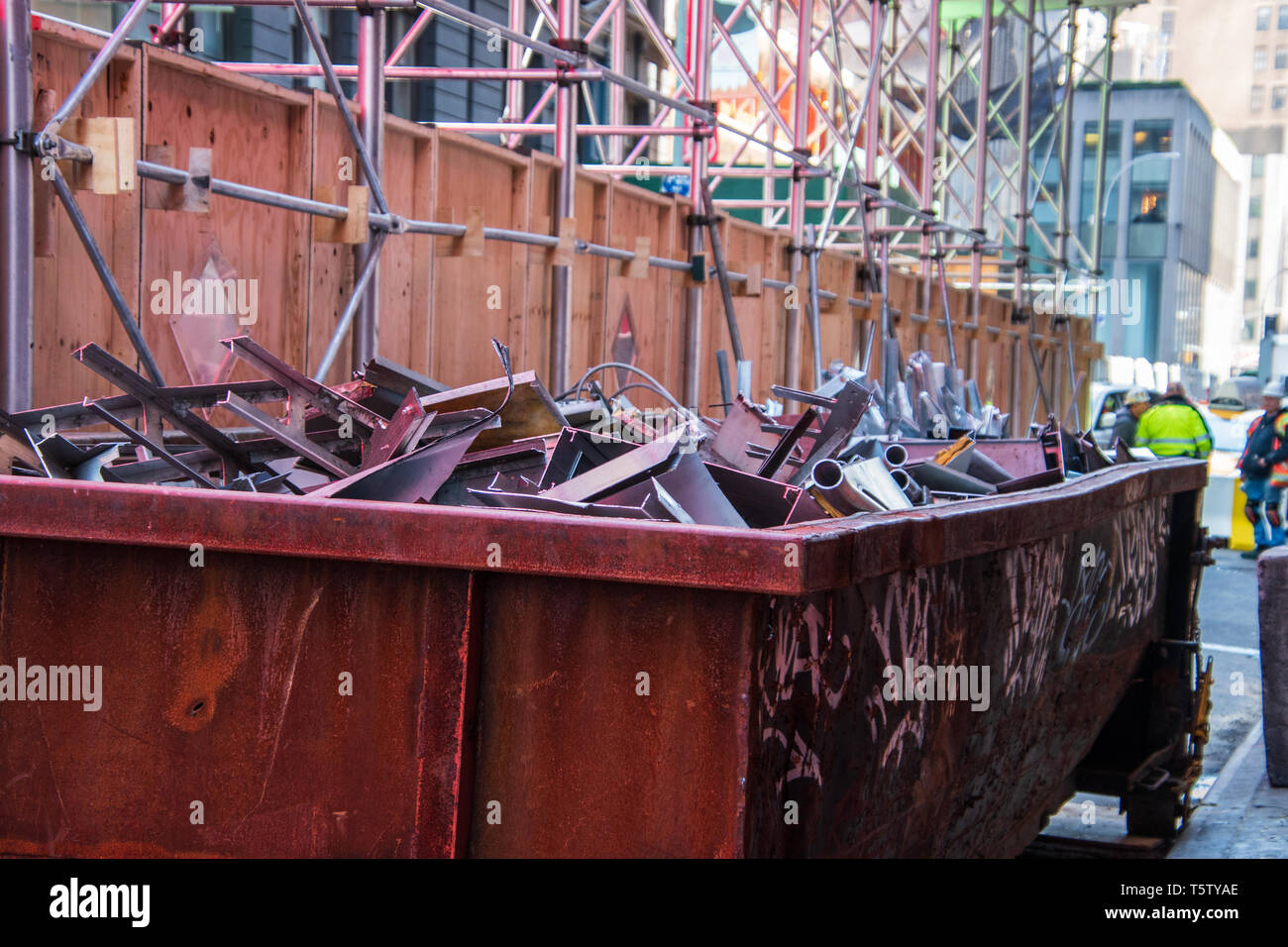 Scrap metal dumpster hi-res stock photography and images - Alamy