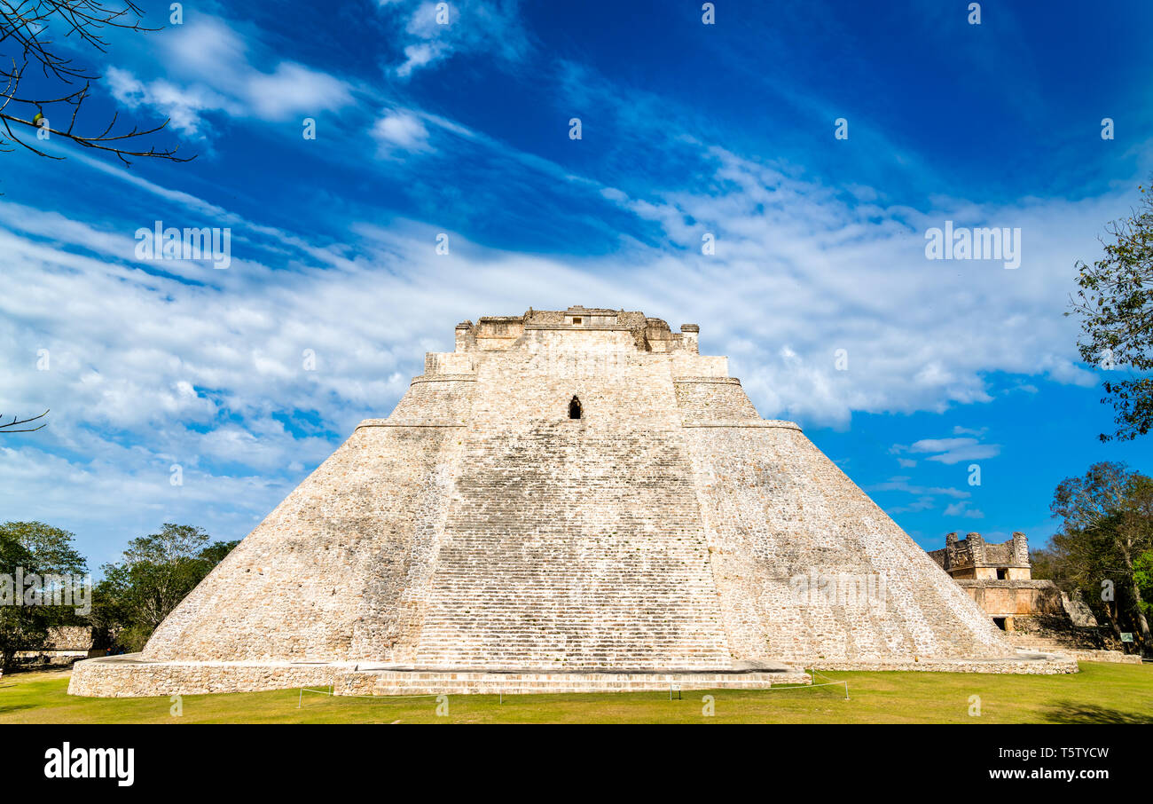 Piramide del adivino or the Pyramid of the Magician at Uxmal in Mexico Stock Photo