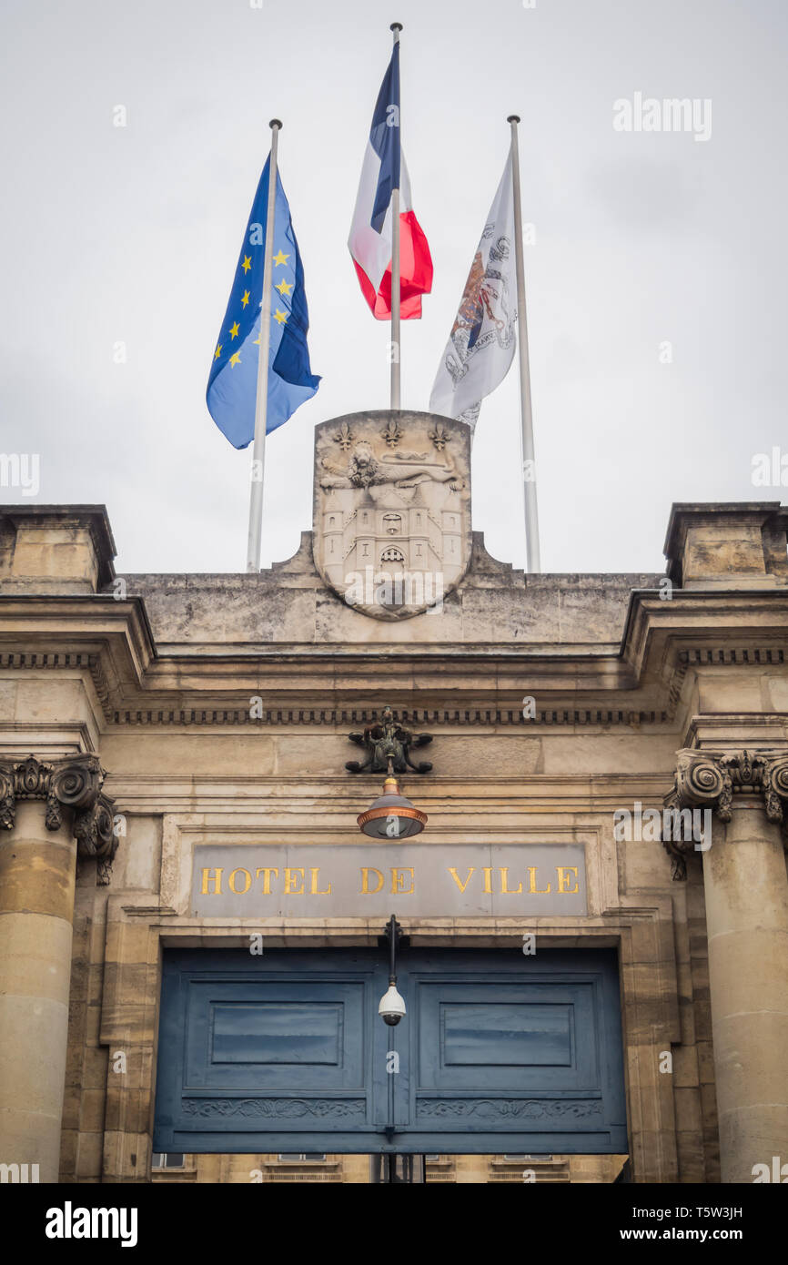 Access to Bordeaux City Hall with the French flag Stock Photo