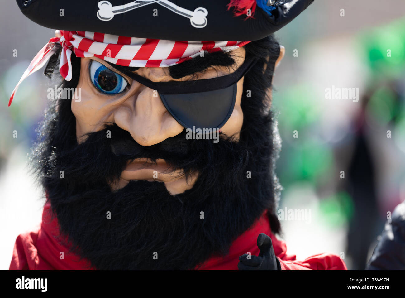 Pirate mascot hi-res stock photography and images - Alamy