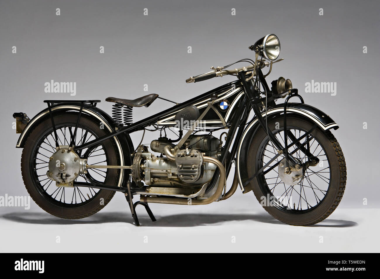 Moto d'epoca BMW R 42  Marca: Bayerische Motoren Werke modello: R 42 nazione: Germania - Monaco anno: 1927 condizioni:  restaurata cili Stock Photo