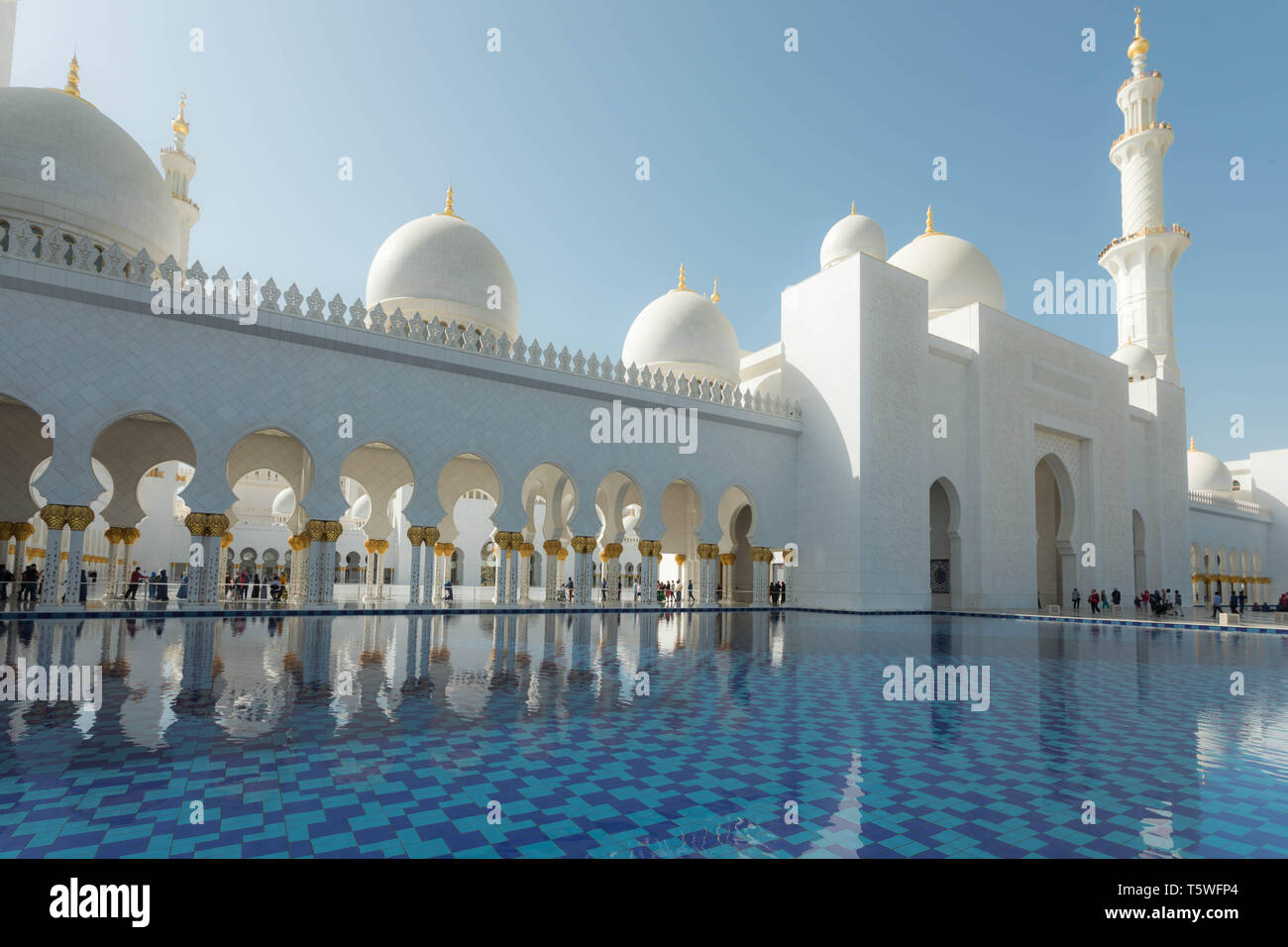 mosque of the first sheikh zayed bin sultan