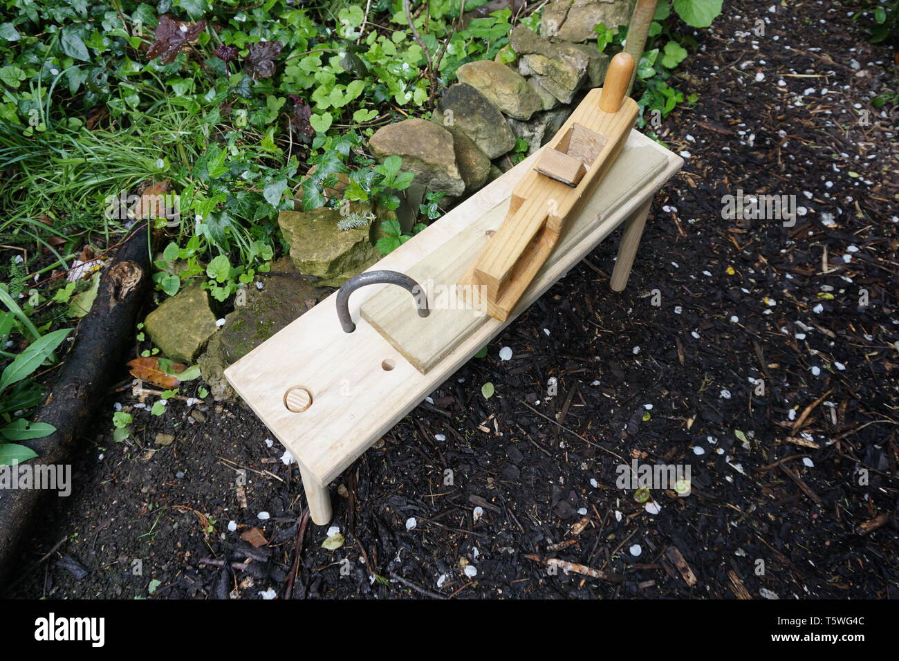 Roman Bench Holdfast From Herculaneum With A Roman Block Plane In