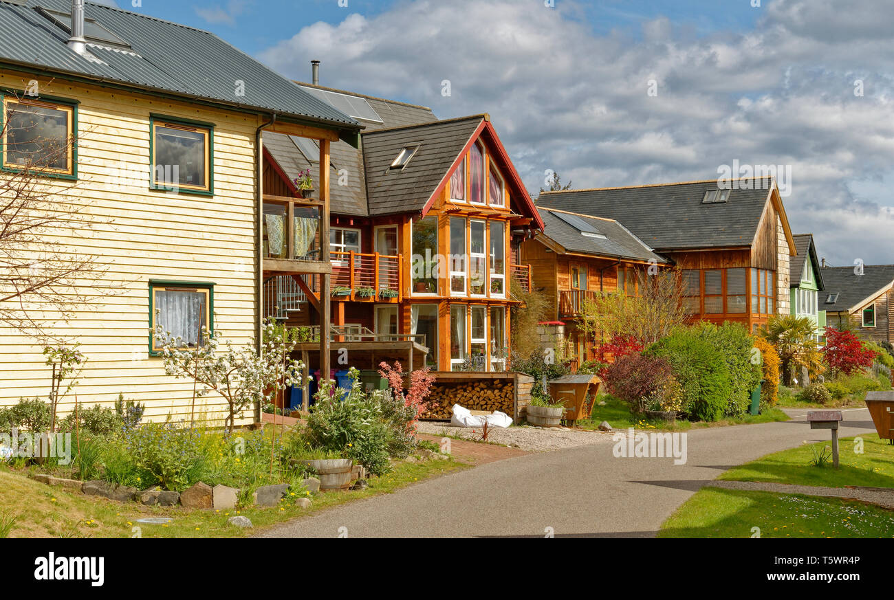 Eco houses hi-res stock photography and images - Alamy
