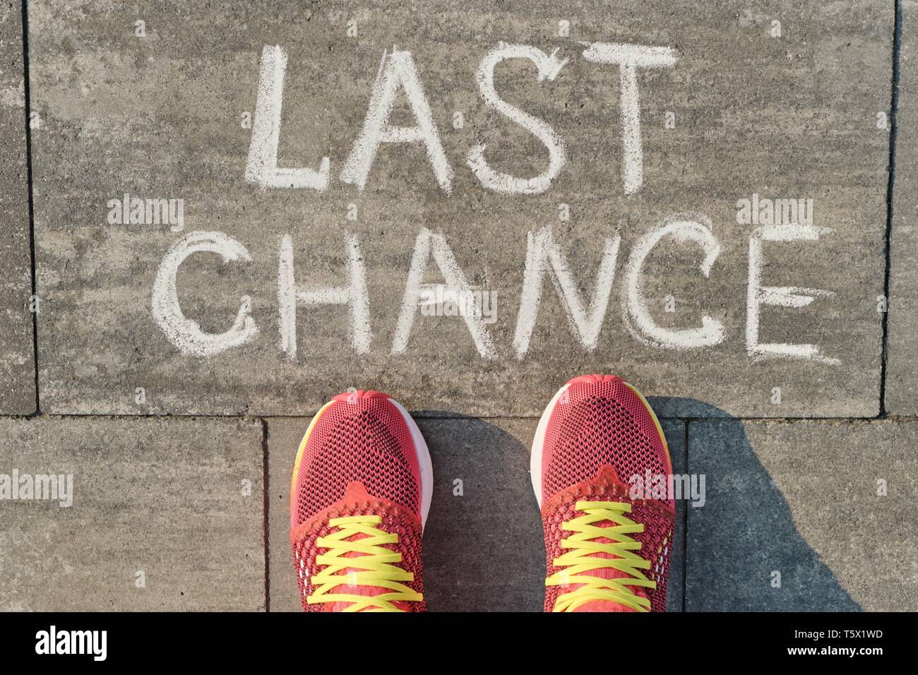 Слово Run. Картинки слова Run. Run написано. Надпись поверх картинки