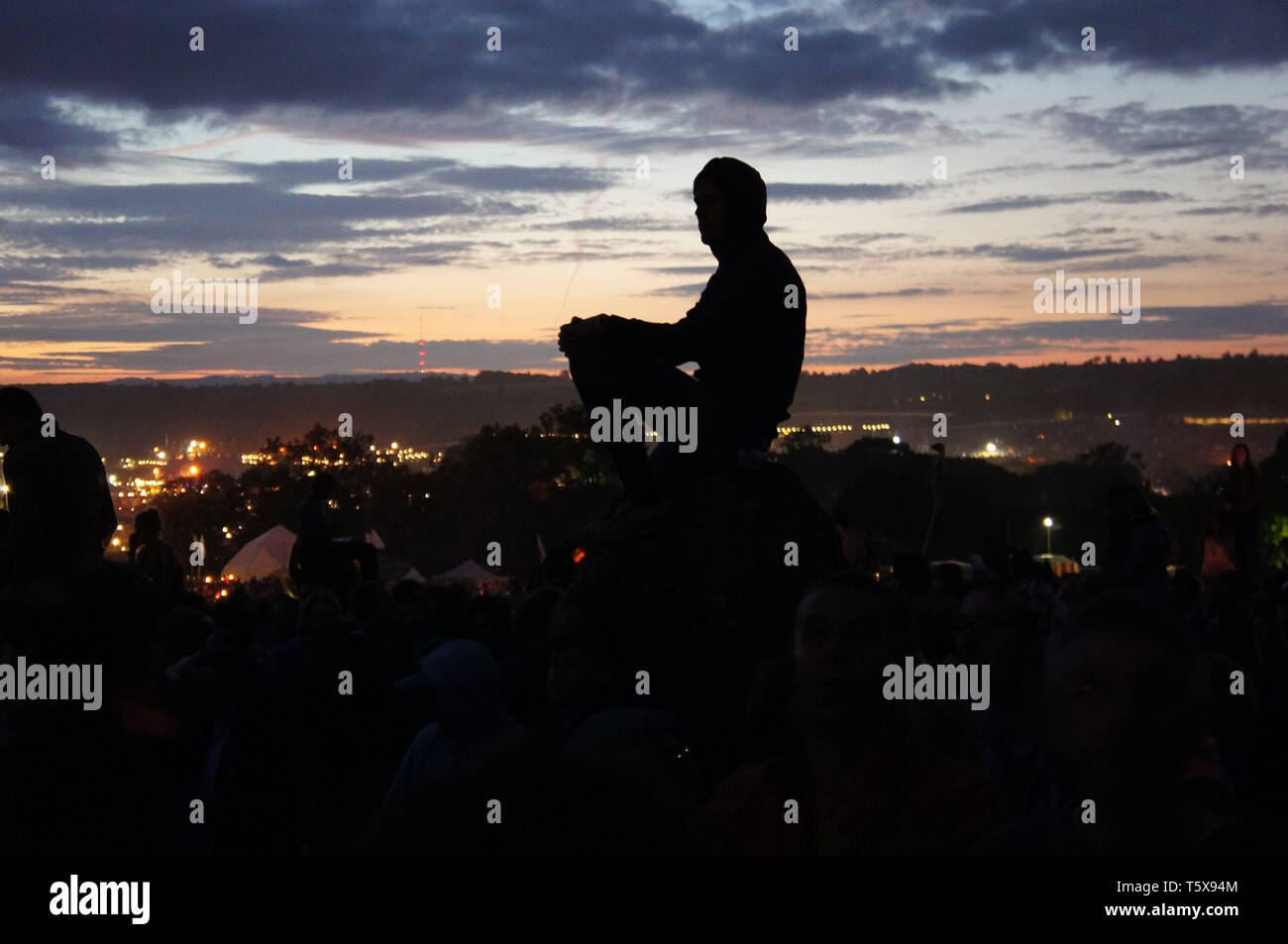 Silhouette man sunset at Glastonbury Festival 2016 Stock Photo