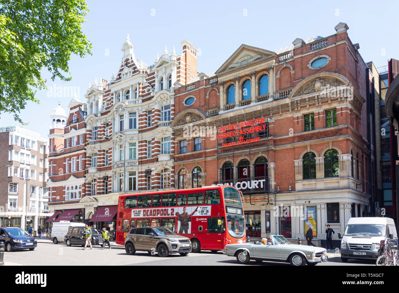 Sloane street hi-res stock photography and images - Alamy