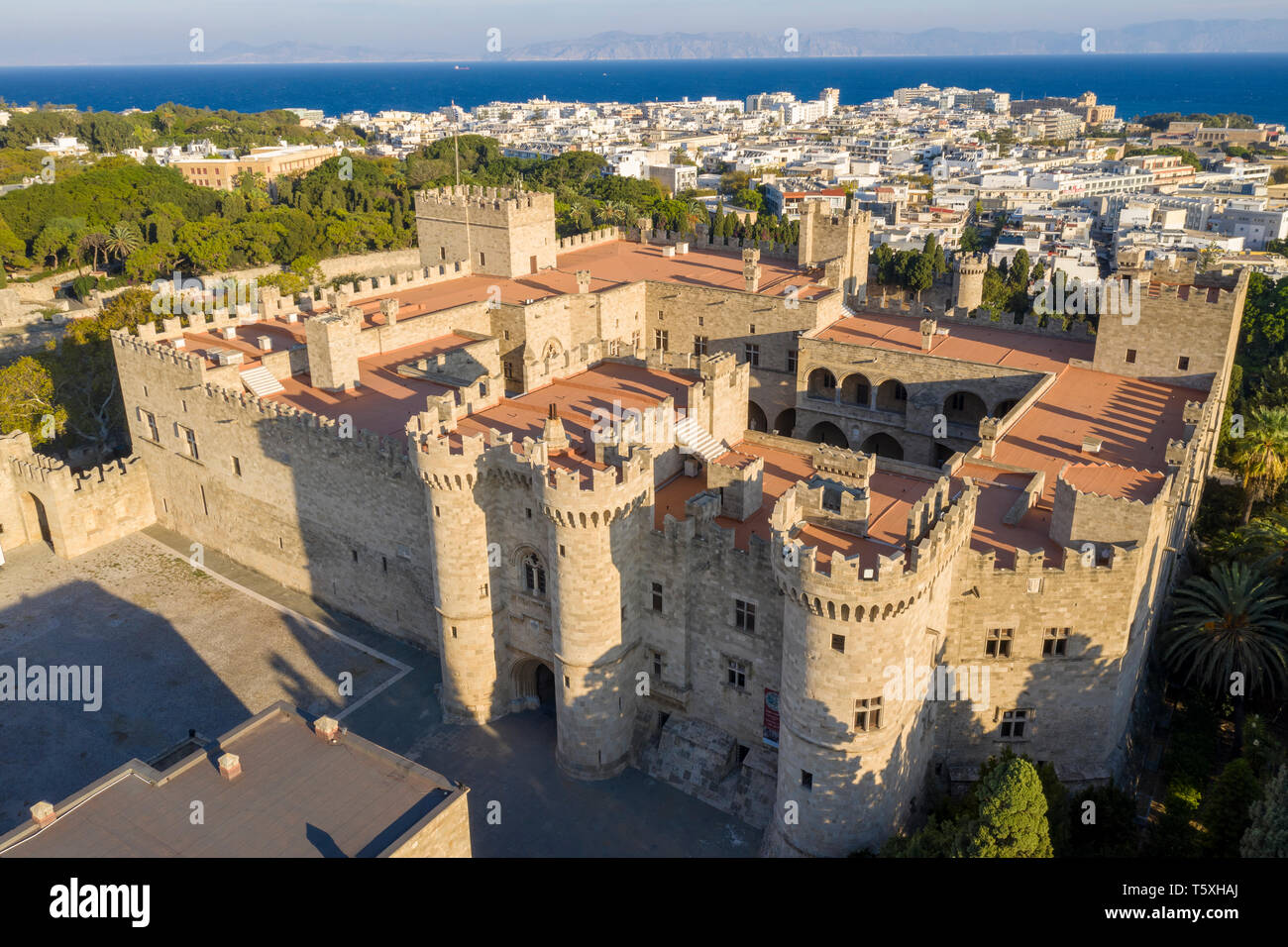 Entrance Of The Palace Grand Masters Palace Rhodes Greece High-Res Stock  Photo - Getty Images