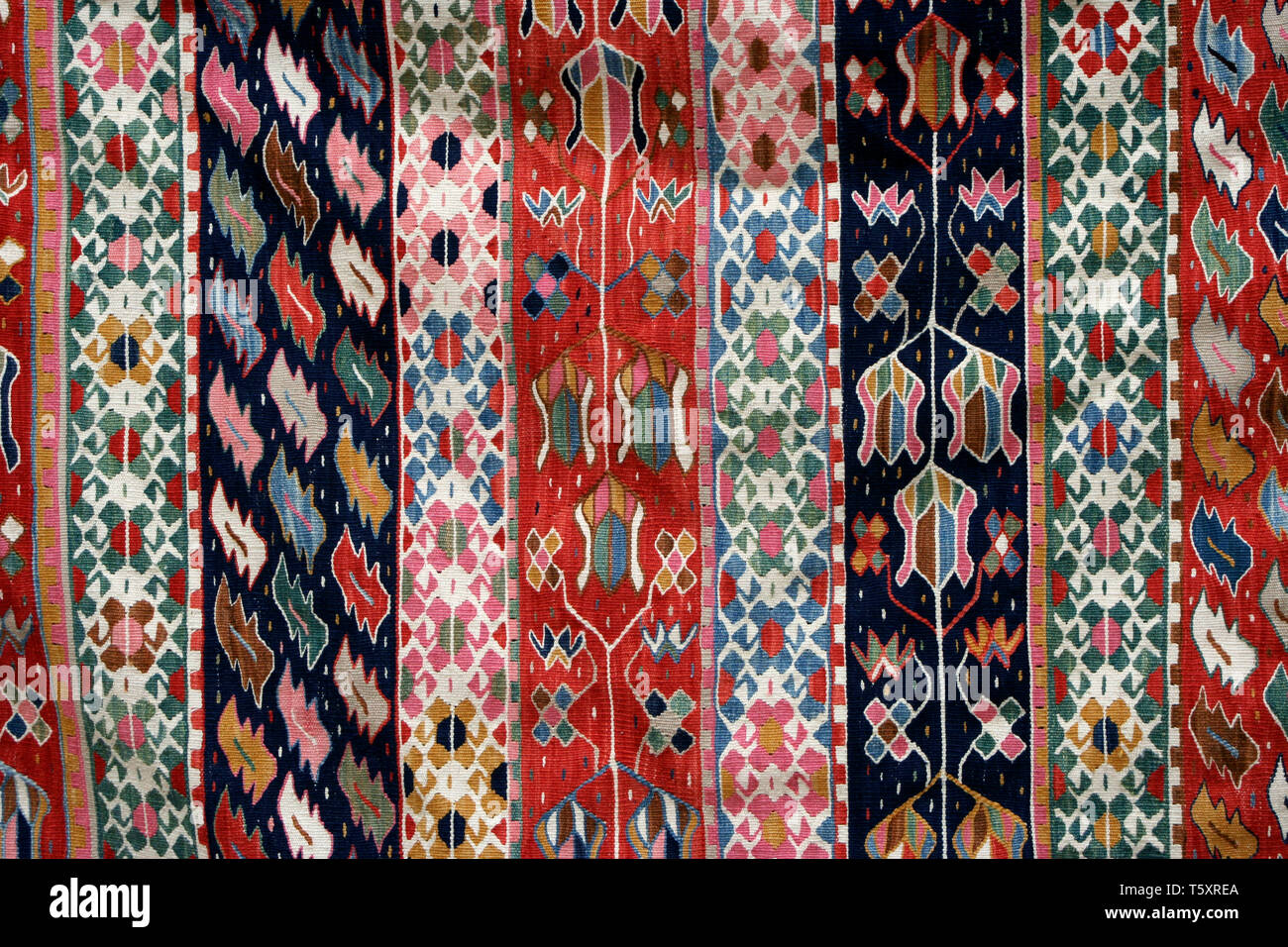 Iran Rug Making Rug weaving iran hi-res stock photography and images - Alamy