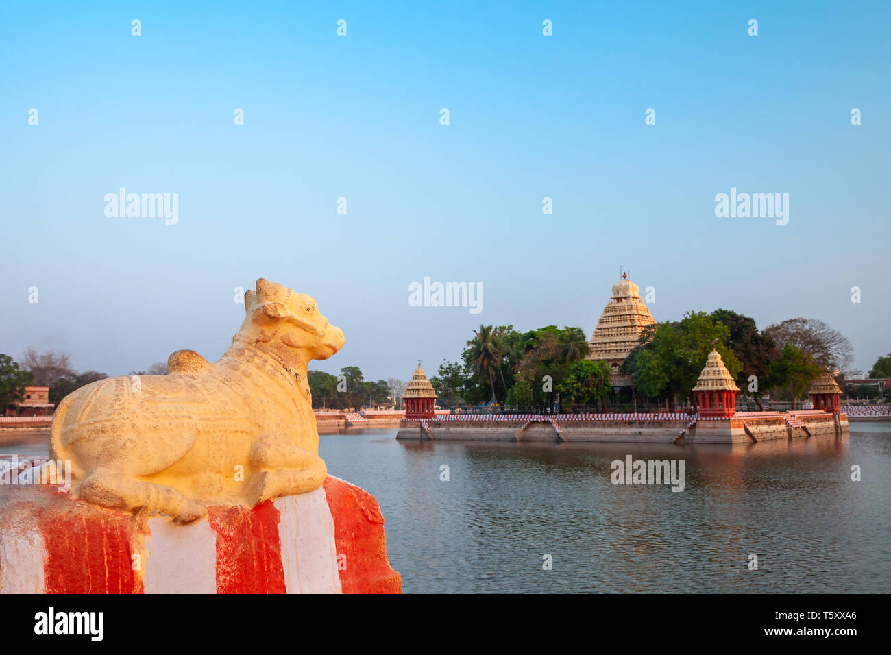Vandiyur Mariamman Temple or Maariamman Kovil Teppakulam in Madurai