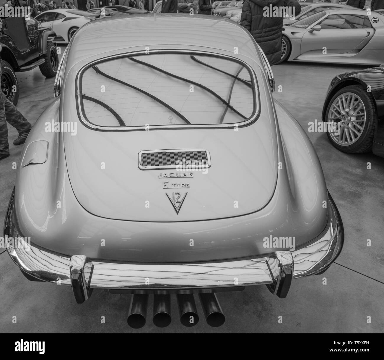 Classic Car museum in Dusseldorf, Germany Stock Photo Alamy